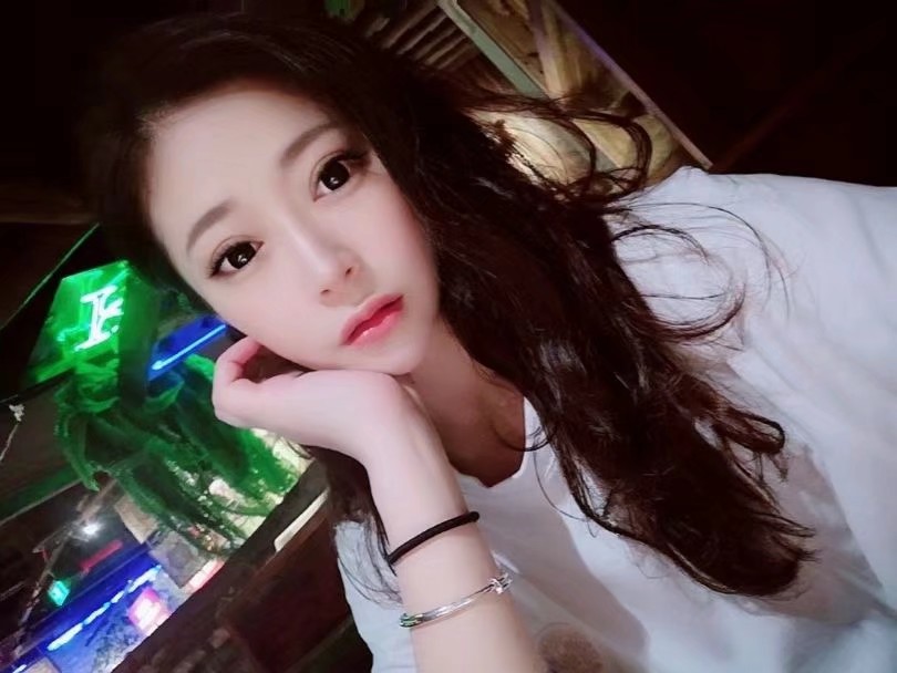 成都美女三点粉